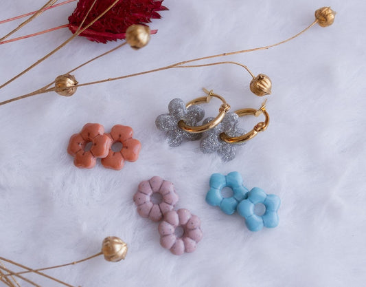 Les pampilles interchangeables pour les petites filles : à partir de quel âge ?