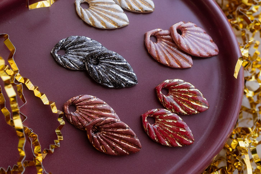 Cadeaux de Noël artisanaux : et si tu faisais briller le cœur de quelqu’un avec des bijoux interchangeables ?